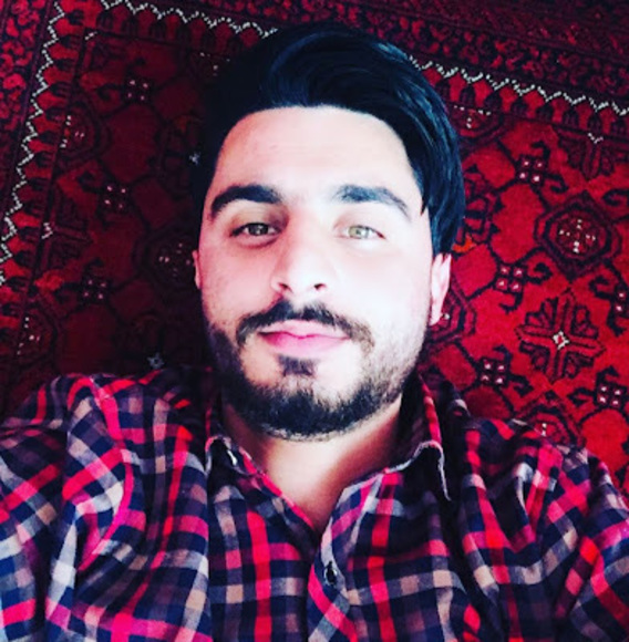 Meet your Posher, Edris - Picture 1 of 1